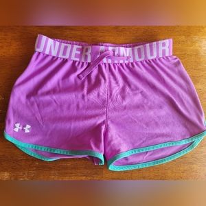 Girls sz large Under Armor shorts